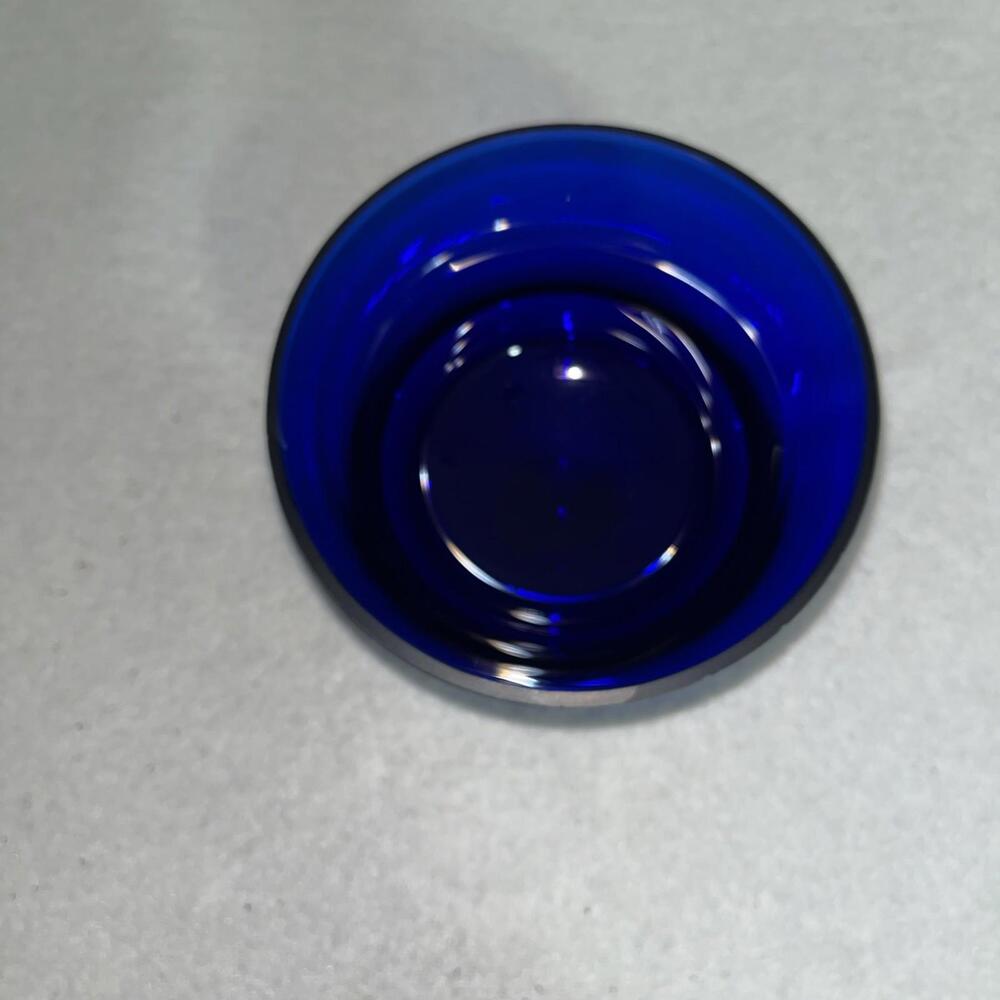 Beautiful Cobalt Blue Candy Dish Heavy 4 Inches Tall 5 Inch Diameter - Picture 2 of 4